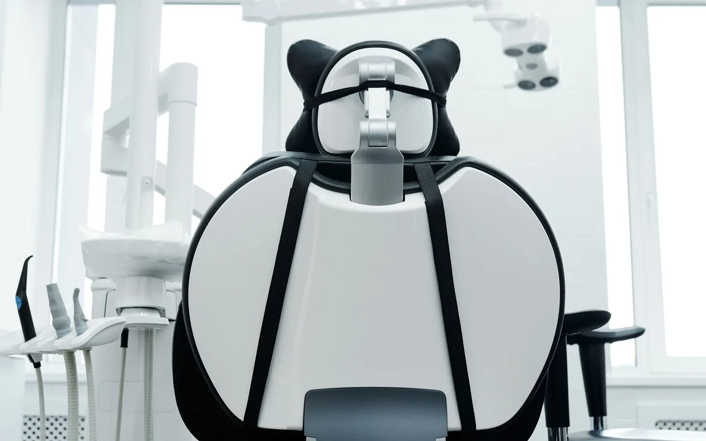 Well-lit dental operatory and treatment chair
